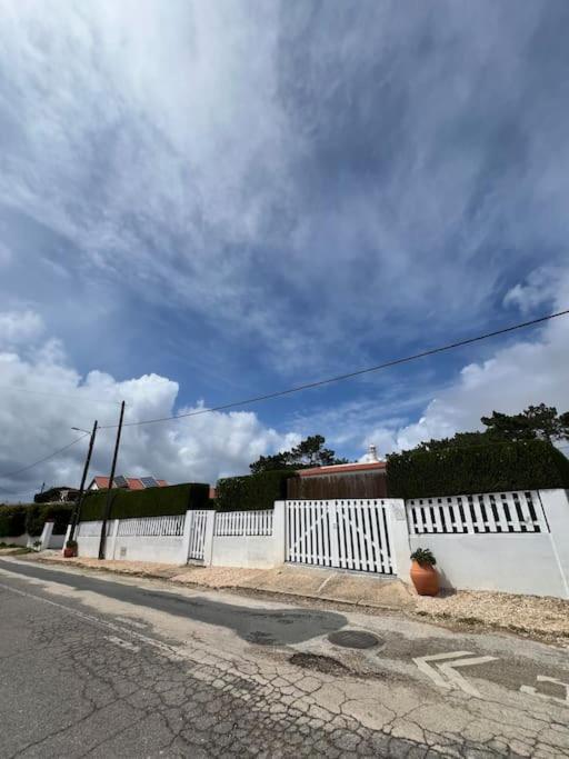 Casa De Maio - New T2 - Arrifana 650 Mts Hébergement de vacances Aljezur