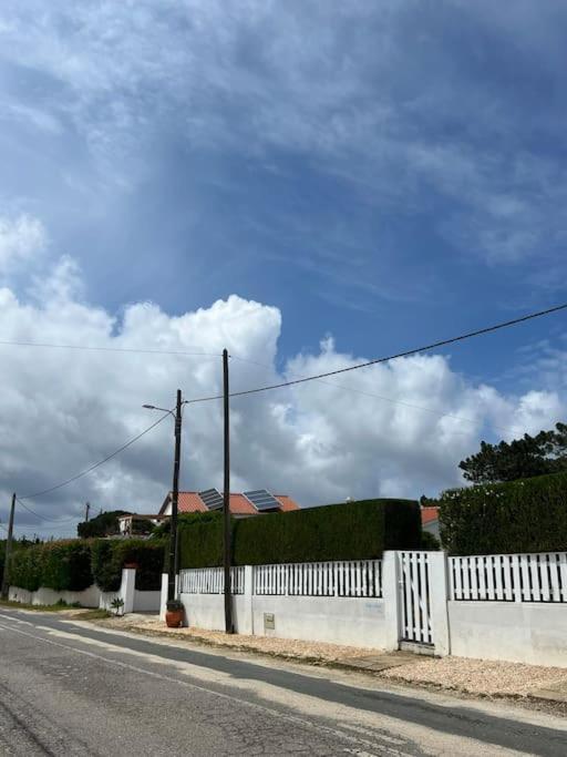 Casa De Maio - New T2 - Arrifana 650 Mts Hébergement de vacances